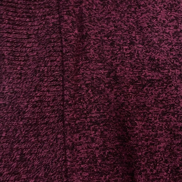 EXPRESS Lovely Magenta Scoop Neck Sweater! - Picture 4 of 4